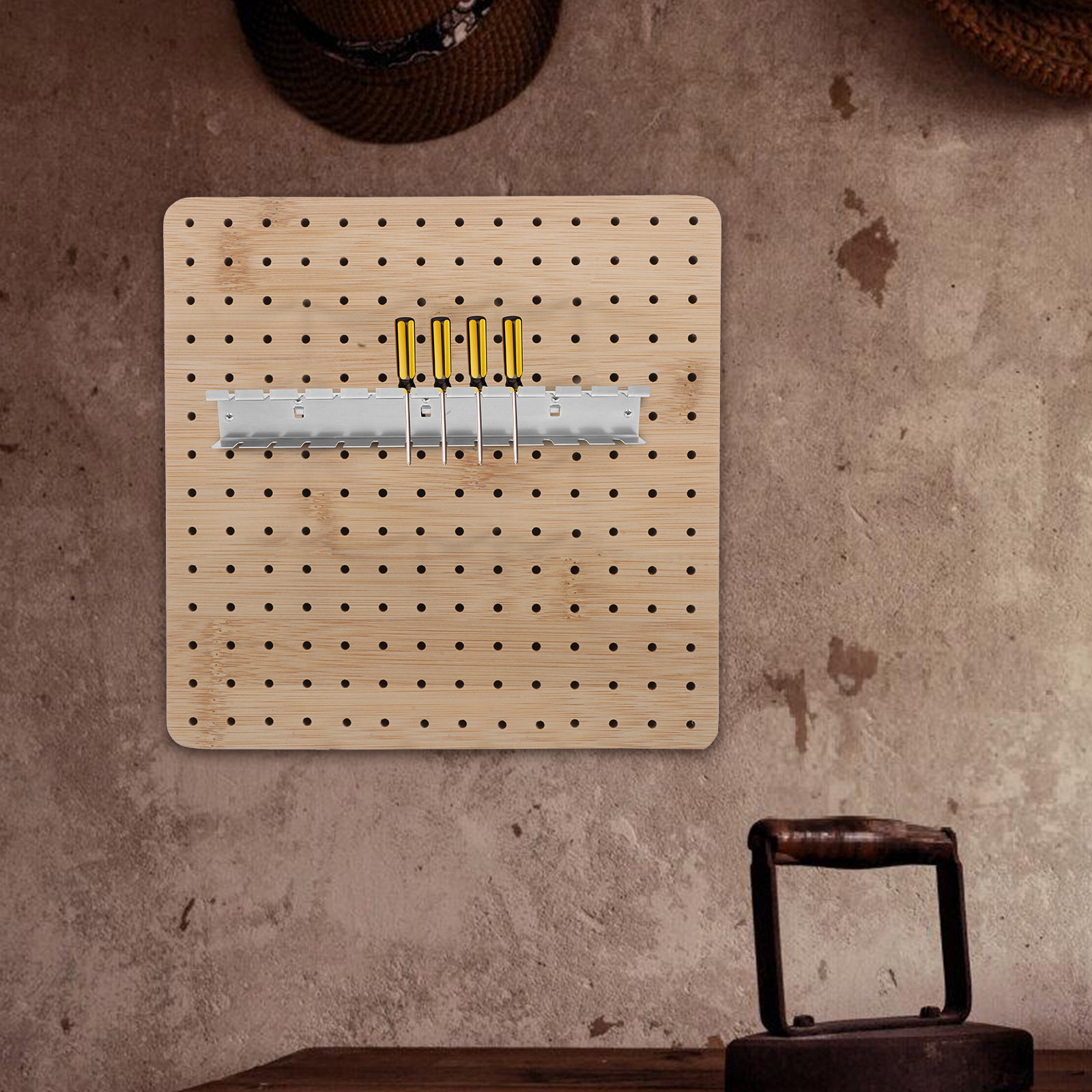 ヘビーデューティーなドライバーホルダー、ペグボードフック、壁 - Workshop Tools Holder のレビューと価格